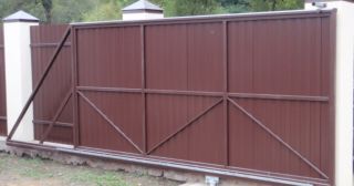Купить откатные ворота из профнастила Каменка, цена от 1766 руб.